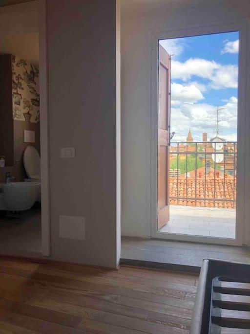 Romantic Attic Room With Panoramic View Bologna Eksteriør billede