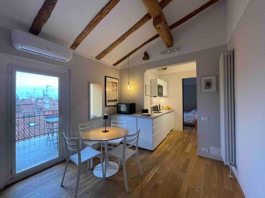 Romantic Attic Room With Panoramic View Bologna Eksteriør billede